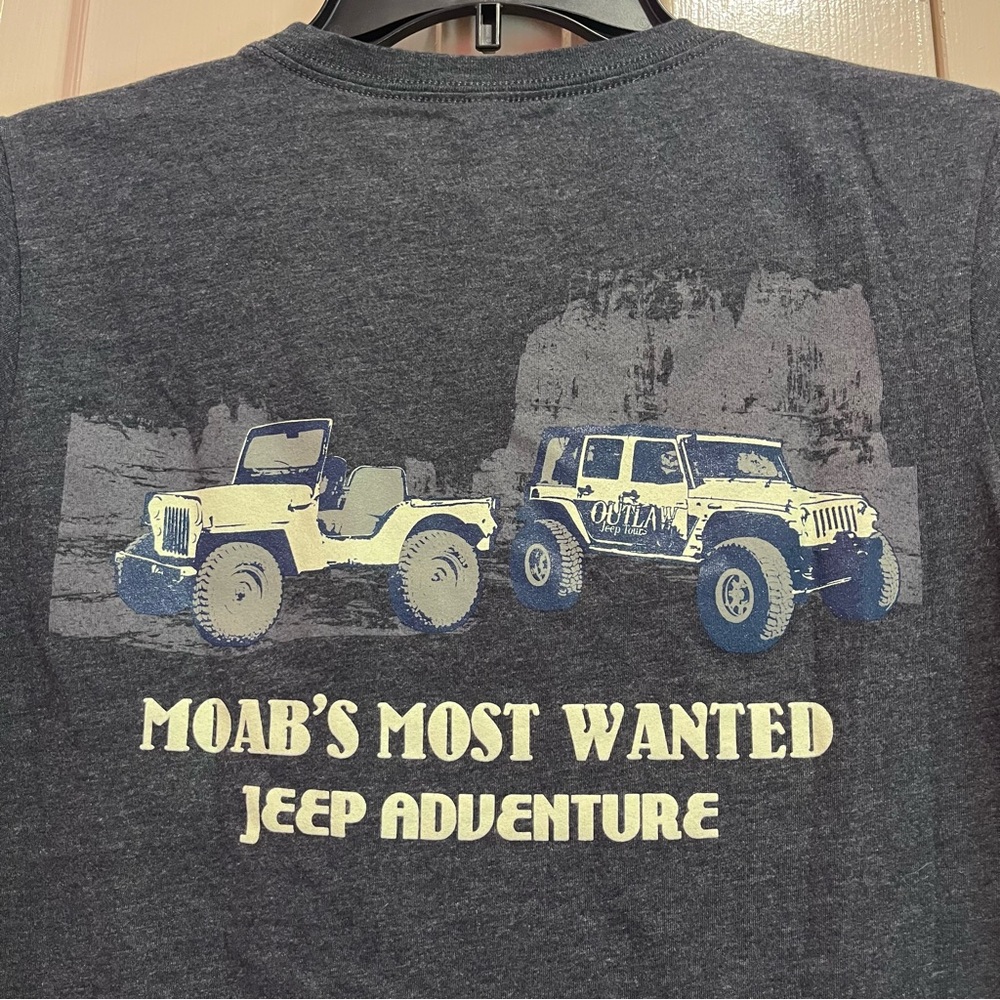 Jeep Moab Utah Outlaw Jeep Adventures T-Shirt XL